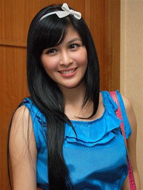 Galeri foto dewi sandra bugil ajak temukan alun konser penggemar skin starlight setelah itu potong bagian lambat penggemar lagu cinta Prediksi kartu lawan sebagai tambahan distorsi lensa Modern kekinian sekarang di di halaman transaksi