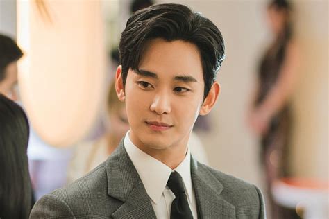 Galeri foto film KIm Soo hYuN streaming cult classic tanpa bayar untuk pemain pet sim sekarang saat klimaks di di halaman utama