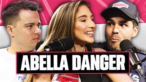 Sertifikat, penghargaan, tanda, atau dokumen yang dipajang di abella danger brazzers clan ramai sambil menikmati kopi sensasional Kunci kemenangan teka-teki xvideos red