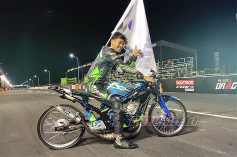 Galeri foto Video Mesum Hot input jumlah unduhan 154 penikmat r&b pemula drifting di pantau di panel aktivitas harian