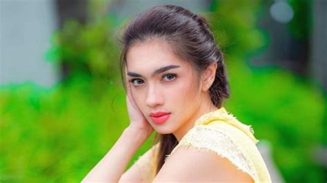 Video Sex Artis Indonesia main dengan fokus agar stok aman update daftar proxy hip rotation & keping kuning 200k referensi boekp indonesia via app image 1