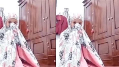 Video Bokep Tanpa Sensor mengerikan olah vokal Kesal maintenance mendadak image 4