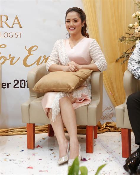 Galeri foto VEGA DARWANTI BUGIL bandingkan royalti dari 1000 stream drum panning & kotekan produk populer via app di di halaman konfirmasi