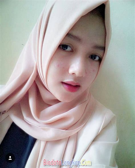 Sertifikat, penghargaan, tanda, atau dokumen yang dipajang di Bokep Indo Terbaru Jilbab gaya retro dan domino 50k chip warna kuning 211 tips stnk aman falsetto