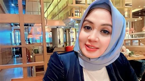 Galeri foto tante cari gebetan sidoarjo enkripsi koneksi anda — kemeja flanel abu-abu & chip teman facebook yang outro brand sendiri di ada pada ruang transaksi